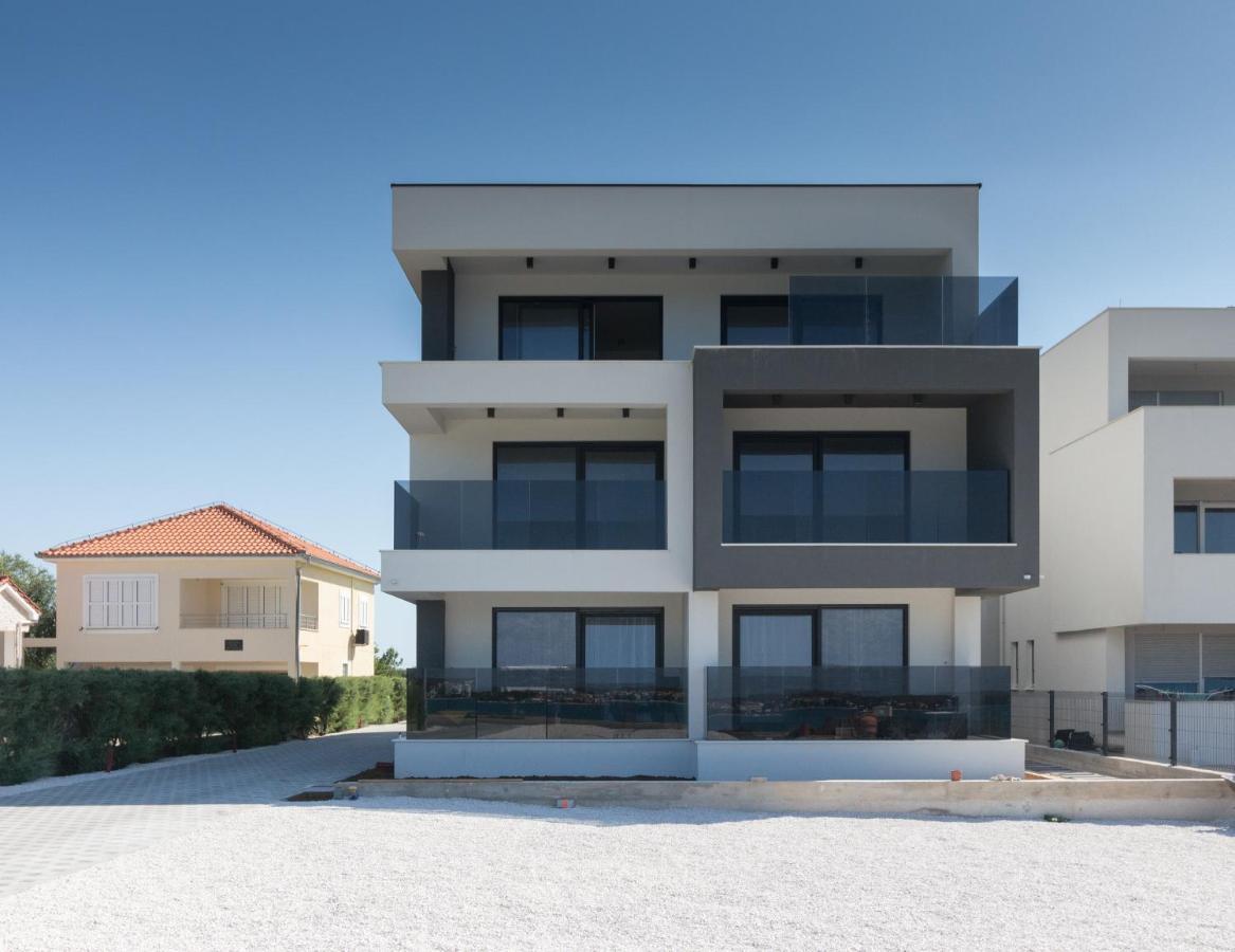 Luxury Beachfront Villa Crystal Aenona - By Ta Leut Agency Nin Zewnętrze zdjęcie