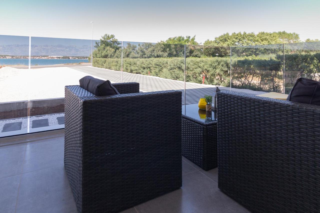 Luxury Beachfront Villa Crystal Aenona - By Ta Leut Agency Nin Zewnętrze zdjęcie