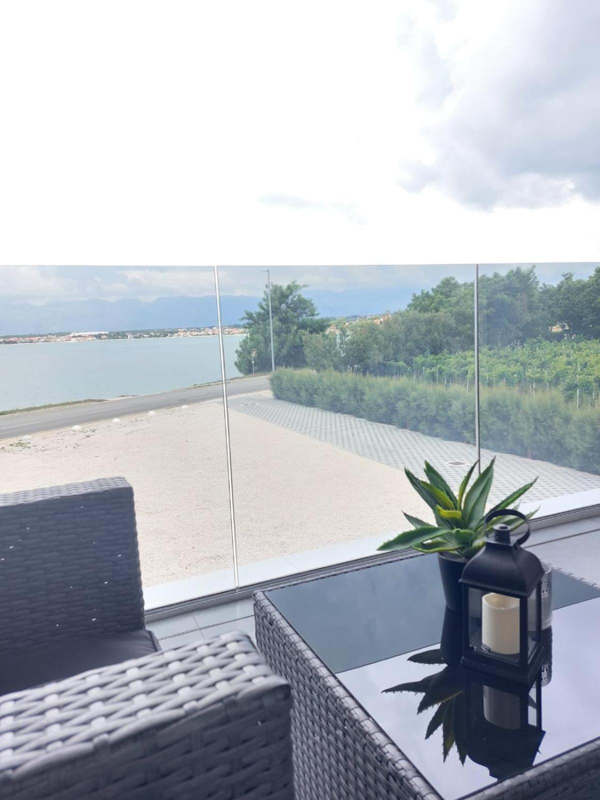 Luxury Beachfront Villa Crystal Aenona - By Ta Leut Agency Nin Zewnętrze zdjęcie